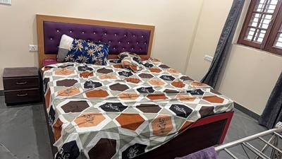 Bedroom Image of 1800 Sq.ft 2 BHK Builder Floor for rent in Shivaji Puram Lucknow for Rs. 25000