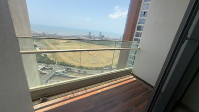 Balcony Image of 1500 Sq.ft 3 BHK Apartment / Flat for rent in Piramal Mahalaxmi, Worli Mumbai for Rs. 300000