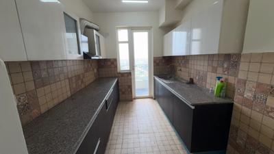 Kitchen Image of 2215 Sq.ft 3 BHK Apartment / Flat for rent in Supertech Araville, Sector 79 Gurgaon for Rs. 28500