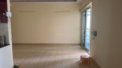 Living Room Image of 1700 Sq.ft 3 BHK Apartment / Flat for rent in Gaurs Sports Wood, Sector 79 Noida for Rs. 40000