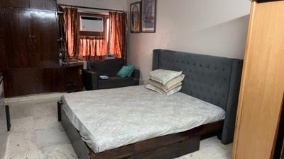 Bedroom Image of 1620 Sq.ft 3 BHK Builder Floor for sale in Rajouri Garden New Delhi for Rs. 20000000