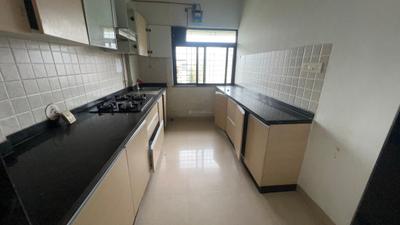 Kitchen Image of 1100 Sq.ft 2 BHK Apartment / Flat for rent in Kalpataru Splendour, Wakad Pune for Rs. 31000