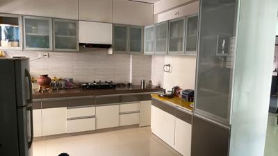 Kitchen Image of 1200 Sq.ft 3 BHK Apartment / Flat for sale in Shastri Nagar Ahmedabad for Rs. 7800000