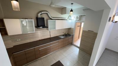 Kitchen Image of 1827 Sq.ft 3 BHK Apartment / Flat for sale in ABA Cleo County, Sector 121 Noida for Rs. 35000000