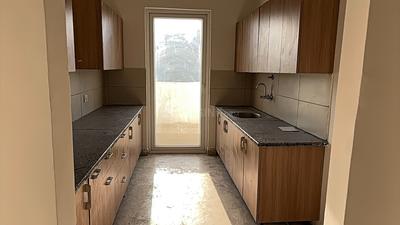 Kitchen Image of 2400 Sq.ft 4 BHK Builder Floor for sale in SS Linden Residential Floors, Sector 84 Gurgaon for Rs. 30800000