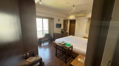 Bedroom Image of 2025 Sq.ft 3 BHK Apartment / Flat for sale in Siddhi Aarohi Crest, South Bopal Ahmedabad for Rs. 13500000