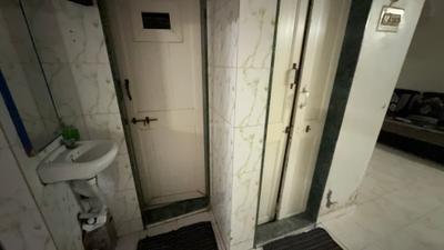 Bathroom Image of 1000 Sq.ft 1.5 BHK Apartment / Flat for sale in Athwa Surat for Rs. 3000000