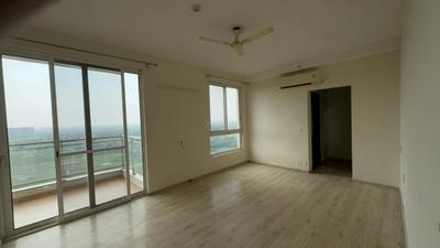 Bedroom Image of 2800 Sq.ft 3 BHK Apartment / Flat for rent in Experion Windchants, Sector 112 Gurgaon for Rs. 82500