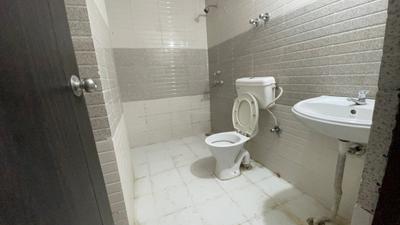 Image of 900 Sq.ft 3 BHK Apartment / Flat for sale in Signature Global Grand IVA, Sector 103, Gurgaon for Rs. 7900000