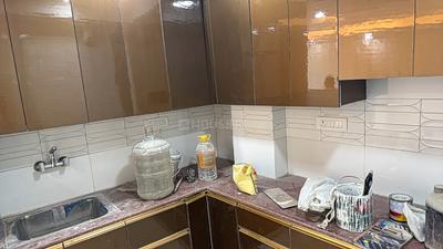 Kitchen Image of 1250 Sq.ft 3 BHK Builder Floor for sale in Chirag Dilli New Delhi for Rs. 10000000