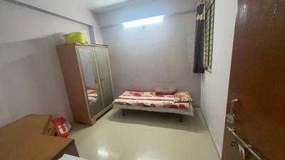 Bedroom Image of 1050 Sq.ft 2 BHK Apartment / Flat for rent in Veer Vaikunth Darshan, New Maninagar Ahmedabad for Rs. 16000