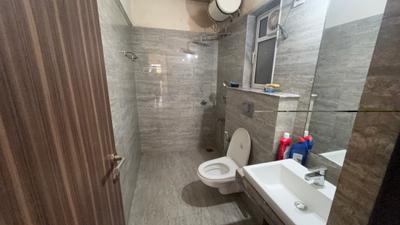 Image of 950 Sq.ft 2 BHK Apartment / Flat for rent in Raheja Ridgewood, Goregaon East, Mumbai for Rs. 87000