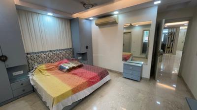 Bedroom Image of 1620 Sq.ft 3 BHK Builder Floor for rent in Anand Vihar New Delhi for Rs. 45000