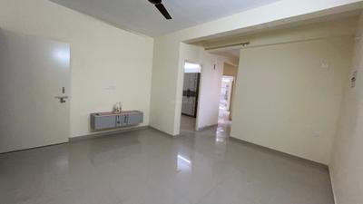 Living Room Image of 646 Sq.ft 3 BHK Builder Floor for rent in Pyramid Infinity, Southern Peripheral Road Gurgaon for Rs. 26000