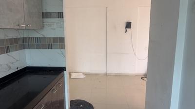 Kitchen Image of 800 Sq.ft 2 BHK Apartment / Flat for rent in Om Paraiso, Mothi Desai Gaon Thane for Rs. 21000