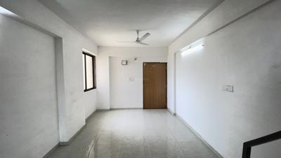 Living Room Image of 1805 Sq.ft 3 BHK Apartment / Flat for rent in Shyamal Ahmedabad for Rs. 27000