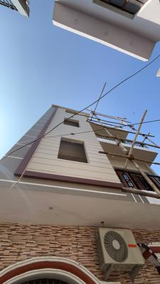 Image of 1000 Sq.ft 3 BHK Builder Floor for rent in Saadatganj, Lucknow for Rs. 15000