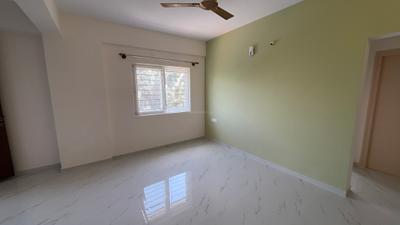 Living Room Image of 950 Sq.ft 2 BHK Apartment / Flat for rent in Whitefield Bengaluru for Rs. 34000