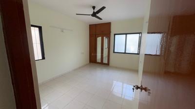 Bedroom Image of 1200 Sq.ft 2 BHK Apartment / Flat for rent in Athwa Surat for Rs. 19000