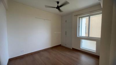 Bedroom Image of 1200 Sq.ft 3 BHK Apartment / Flat for rent in Jaypee Kosmos, Sector 134 Noida for Rs. 27500
