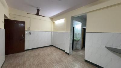 Living Room Image of 800 Sq.ft 1 BHK Apartment / Flat for rent in Kalash Udhyan Complex, Kopar Khairane Navi Mumbai for Rs. 25000