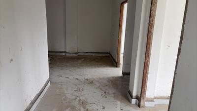 Living Room Image of 938 Sq.ft 2 BHK Apartment / Flat for sale in Chinar Park Kolkata for Rs. 3750000