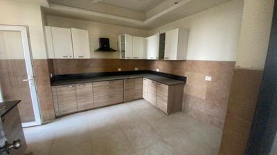 Kitchen Image of 3400 Sq.ft 4.5 BHK Apartment / Flat for sale in Indiabulls Enigma, Sector 110 Gurgaon for Rs. 50000000