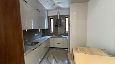Kitchen Image of 1350 Sq.ft 3 BHK Builder Floor for sale in Janakpuri New Delhi for Rs. 37300000
