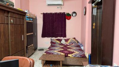 Bedroom Image of 896 Sq.ft 2 BHK Apartment / Flat for sale in  Gangotri Apartments, Vastrapur Ahmedabad for Rs. 6500000