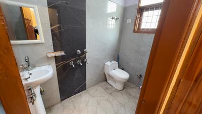 Image of 1000 Sq.ft 3 BHK Builder Floor for rent in Mayur Vihar Phase 1, New Delhi for Rs. 30000