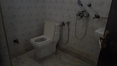 Image of 900 Sq.ft 2 BHK Apartment / Flat for rent in Vaishali, Ghaziabad for Rs. 22000