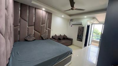 Bedroom Image of 400 Sq.ft 1 RK Independent House for rent in DLF Phase 3 Gurgaon for Rs. 25000