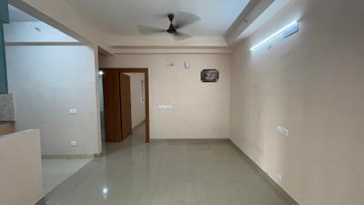 Living Room Image of 920 Sq.ft 2.5 BHK Apartment / Flat for rent in Amrapali Dream Valley 2, Noida Extension Greater Noida for Rs. 18800