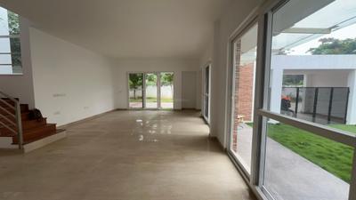 Living Room Image of 2610 Sq.ft 3 BHK Villa for sale in Sterling Villa Grande, K R Puram Bengaluru for Rs. 72000000