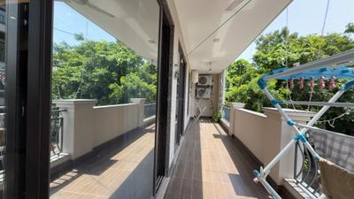 Balcony Image of 3200 Sq.ft 4 BHK Builder Floor for rent in DLF Independent Floors, DLF Phase 3 Gurgaon for Rs. 98000