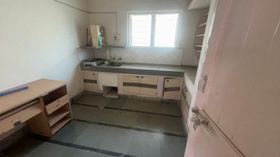 Kitchen Image of 1000 Sq.ft 2 BHK Apartment / Flat for rent in Race Course Vadodara for Rs. 15000