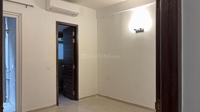 Bedroom Image of 1625 Sq.ft 3 BHK Builder Floor for rent in Smartworld Orchard, Sector 61 Gurgaon for Rs. 55000