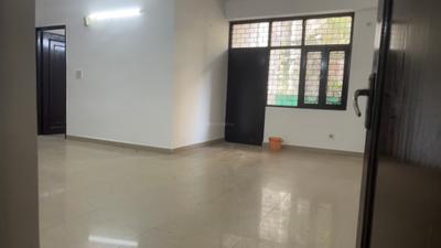 Living Room Image of 1800 Sq.ft 3 BHK Apartment / Flat for sale in Amrapali Royal, Indirapuram Ghaziabad for Rs. 17000000