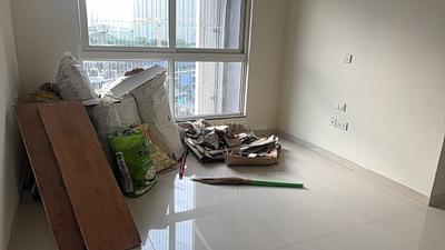 Living Room Image of 1100 Sq.ft 3 BHK Apartment / Flat for rent in Sheth Zuri, Thane West Thane for Rs. 57000