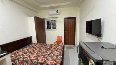 Bedroom Image of 450 Sq.ft 1 RK Apartment / Flat for rent in Good Raghavendra Residency, Kondapur Hyderabad for Rs. 20000