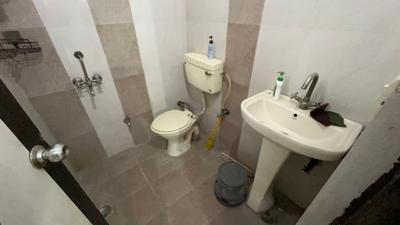 Bathroom Image of 650 Sq.ft 1 BHK Builder Floor for sale in Indirapuram Ghaziabad for Rs. 4100000