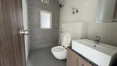 Image of 1050 Sq.ft 3 BHK Apartment / Flat for sale in Arihant Abode, Noida Extension, Greater Noida for Rs. 12400000