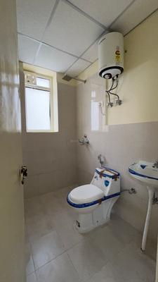 Image of 646 Sq.ft 3 BHK Builder Floor for rent in Pyramid Infinity, Southern Peripheral Road, Gurgaon for Rs. 26000