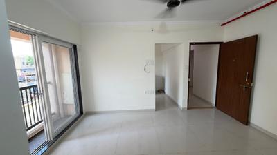Living Room Image of 689 Sq.ft 2 BHK Apartment / Flat for sale in Raunak Residency, Thane West Thane for Rs. 11500000
