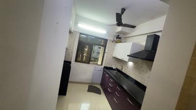 Kitchen Image of 1000 Sq.ft 3 BHK Apartment / Flat for sale in Rutu Tower, Thane West Thane for Rs. 13800000
