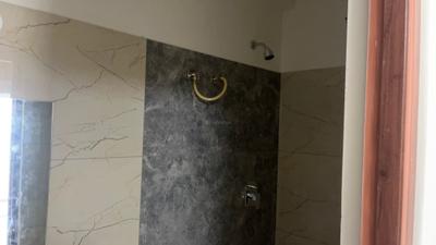 Bathroom Image of 650 Sq.ft 1 BHK Apartment / Flat for rent in Whitefield Bengaluru for Rs. 24000