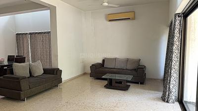 Living Room Image of 3825 Sq.ft 4 BHK Villa for sale in Gala Villa Aqua, Shantipura Ahmedabad for Rs. 60000000