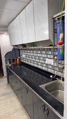 Kitchen Image of 300 Sq.ft 1 RK Builder Floor for rent in Patel Nagar New Delhi for Rs. 13482