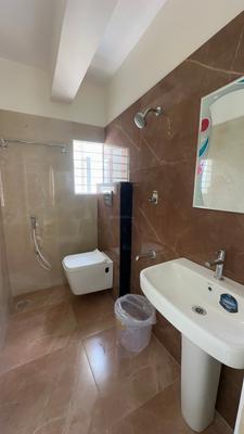 Bathroom Image of 1000 Sq.ft 1 BHK Apartment / Flat for rent in S.G. Palya Bengaluru for Rs. 27998