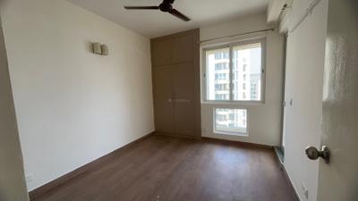 Bedroom Image of 980 Sq.ft 2 BHK Apartment / Flat for rent in Jaypee Kosmos, Sector 134 Noida for Rs. 25000